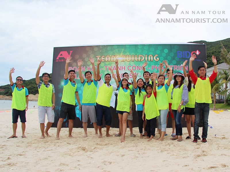 team-building-07.jpg (121 KB)