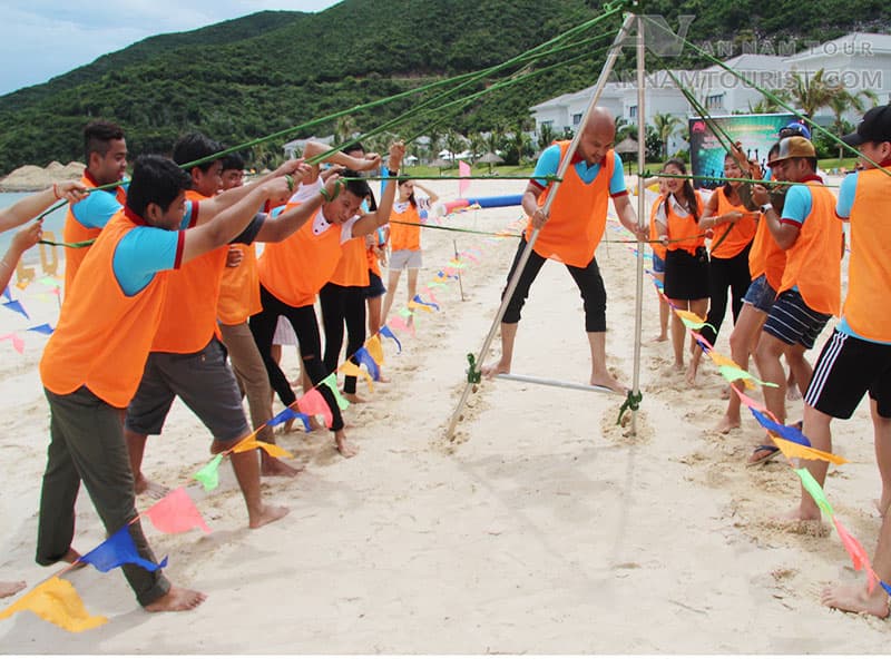 team-building-12.jpg (143 KB)