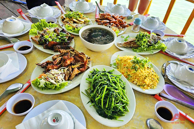 tour-lan-bien-ngam-san-ho-15.jpg (551 KB)